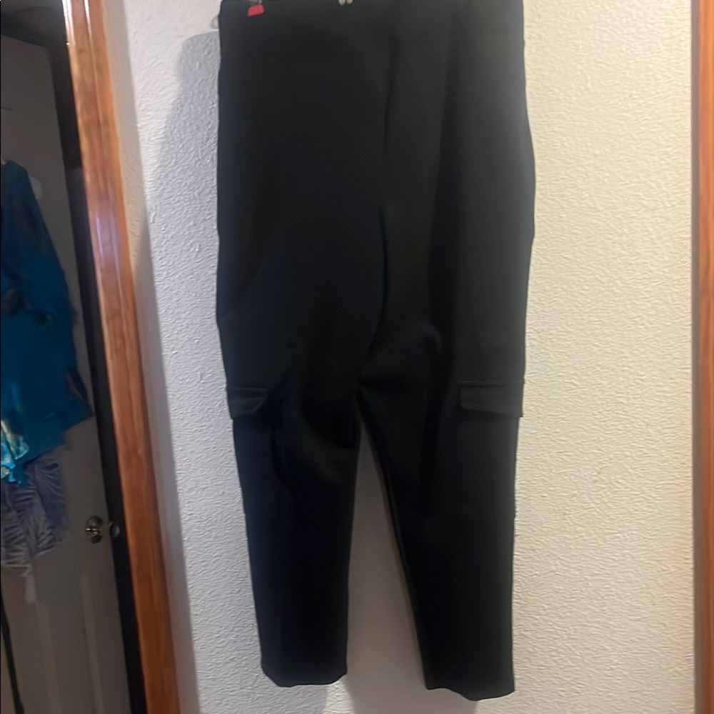 Women with Control Black Cargo Ankle Pants